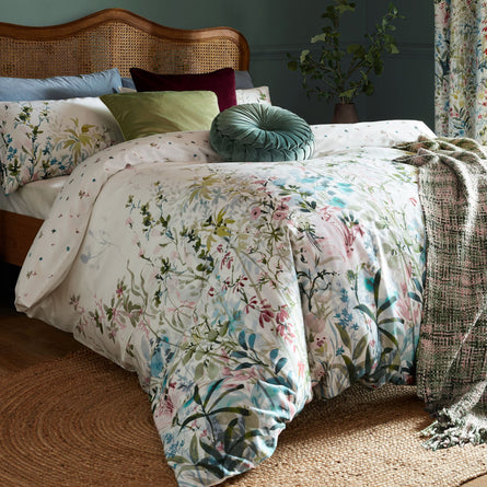 Laura Ashley Pointon Fields Multi Bedding Set